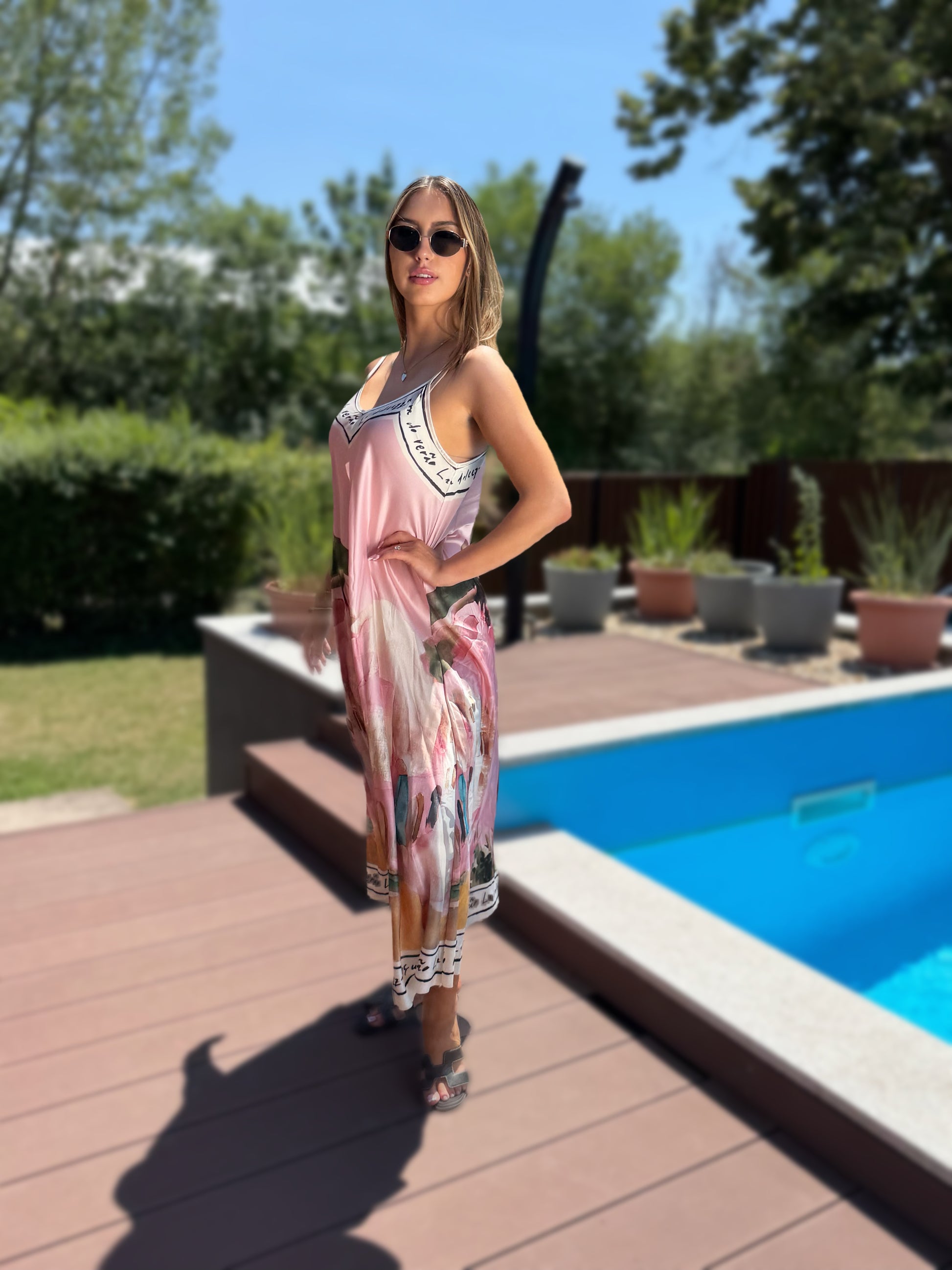 Amalfi púderrózsaszín színű ruha