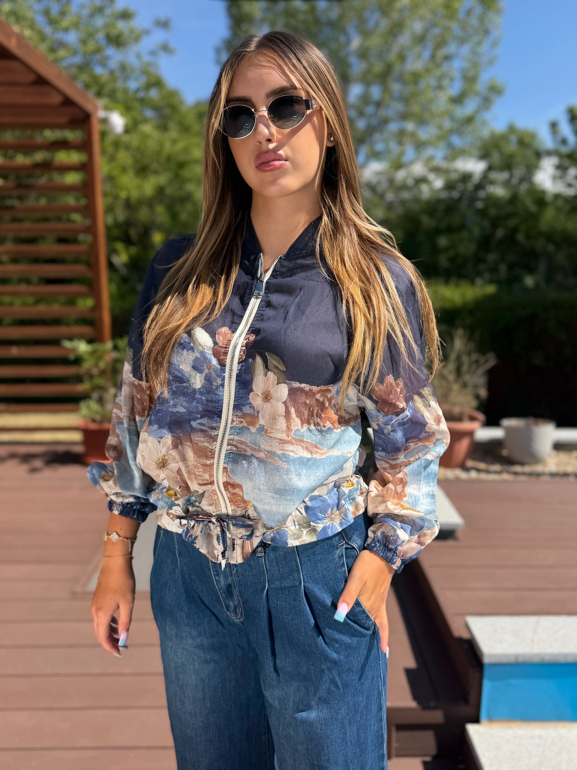 Monet kék kabátka